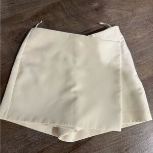 Zara Ecru Mini Skort